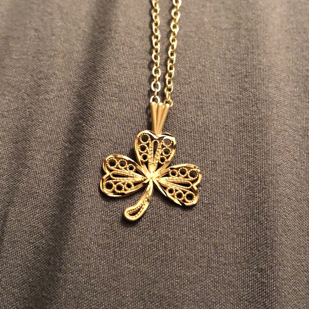 Gold Shamrock necklace